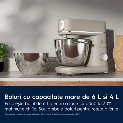 Comparație vizuală a texturilor de piure obținute cu blender, furculiță și robot de bucătărie.