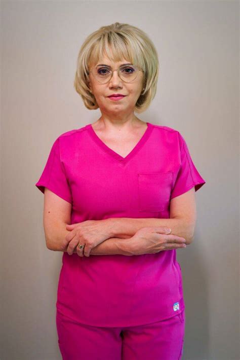 Portret profesional al Dr. Cornelia Pascu