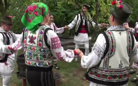 Ilustrație cu Irozi în spectacol popular