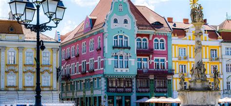 Palatul Brück din Timișoara, cu fațada sa colorată