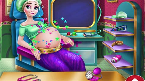 Ilustrație cu Elsa însărcinată, primind îngrijiri medicale într-un joc video