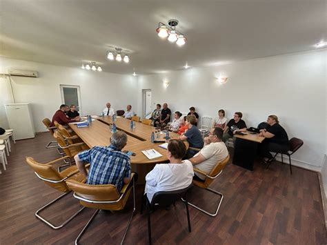 Diagrama care ilustrează cele trei părți ale Cărții Funciare (Descrierea imobilelor, Drepturi reale, Sarcini).