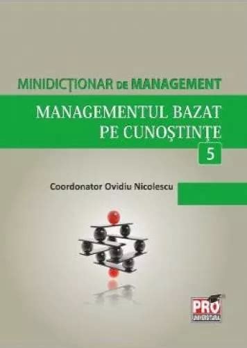 Infografic comparând managementul tradițional cu cel bazat pe date în timp real