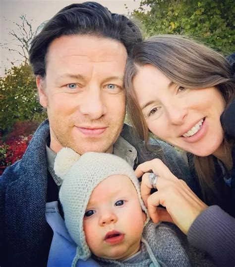 Jamie Oliver gătit alături de copiii săi