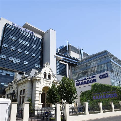 Infografic cu structura secției de Obstetrică-Ginecologie SANADOR, evidențiind sălile de naștere și secția de terapie intensivă neonatologie.