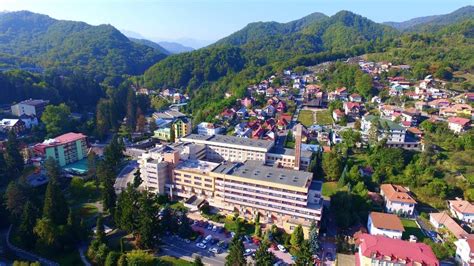 Hartă a stațiunii Băile Olănești, marcând locația izvoarelor minerale și a principalelor facilități turistice.