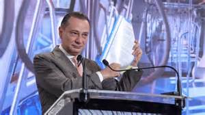 Ilustrație anatomică a sânului, cu indicarea ductelor și lobulilor unde pot apărea cancerele.