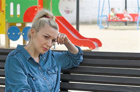 infografic cu cauzele frecvente ale avortului spontan