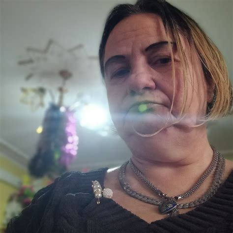 imagini cu personal medical pregătit pentru o naștere multiplă