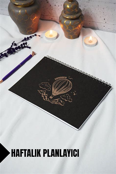 Copertă de carte cu tematică maternă