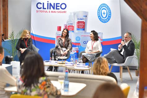 Discuție între părinți și medici despre starea nou-născutului