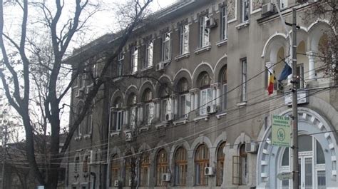 Imagine exterioară a Spitalului Clinic de Obstetrică-Ginecologie „Prof. Dr. Panait Sîrbu” (Maternitatea Giulesti)