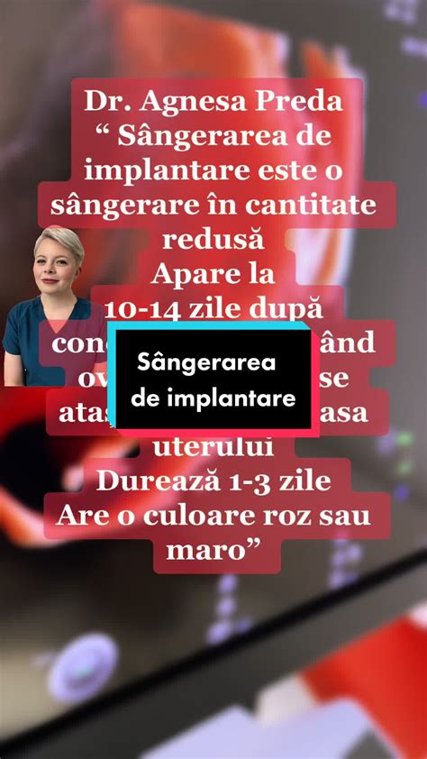 Fotografie cu o echipă zâmbitoare de medici și personal medical