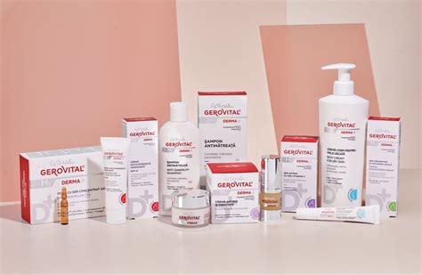 Imagine cu o gamă de produse dermatocosmetice recomandate pentru pielea sensibilă a bebelușilor, inclusiv creme emoliente, geluri de curățare și balsamuri.