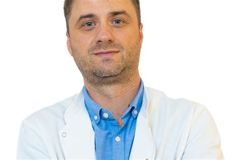 Foto profesională a Dr. Alexandru Anca