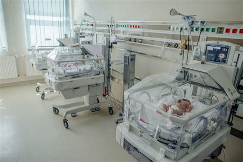 Secția de Neonatologie Elias - Terapie Intensivă