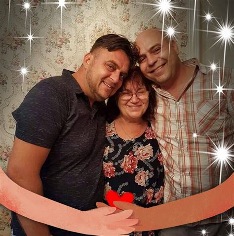 Detaliu al scalei gradate și al spațiului pentru inscripționare pe punga Nuk