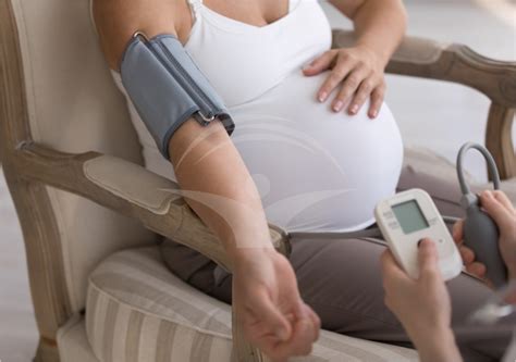 Diagramă explicativă a simptomelor preeclampsiei.