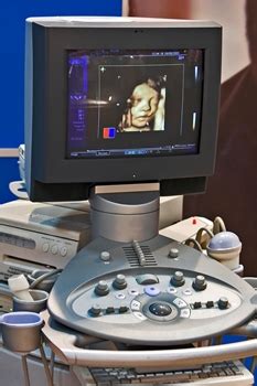 Ecografie 3D a feței unui făt în al doilea trimestru de sarcină.