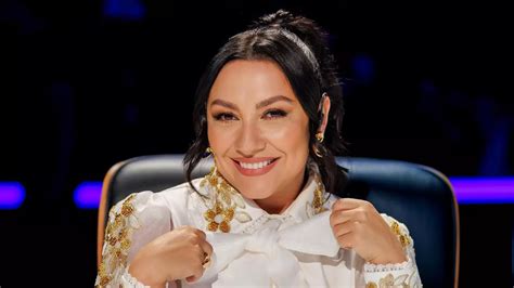 Andra Măruță zâmbind