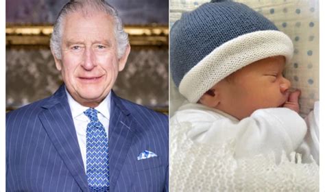 Fotografie cu un bebeluș fericit la prima sa petrecere aniversară, decorată cu baloane și ghirlande.