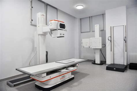 Schema comparativă a calității imaginii în radiologia digitală versus cea convențională