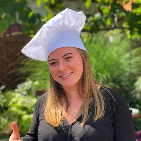 pancakes cu porumb și brânză într-o tigaie