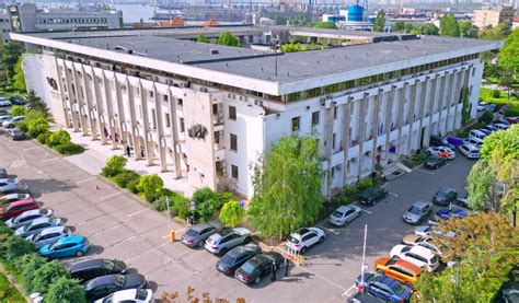 Infografic cu cronologia modificărilor legislative privind protecția maternității la locul de muncă