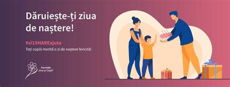 Copil fericit primind un cadou de ziua lui