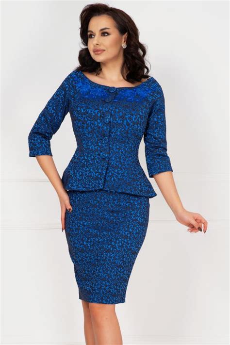 Compleuri elegante pentru băieței de Paște