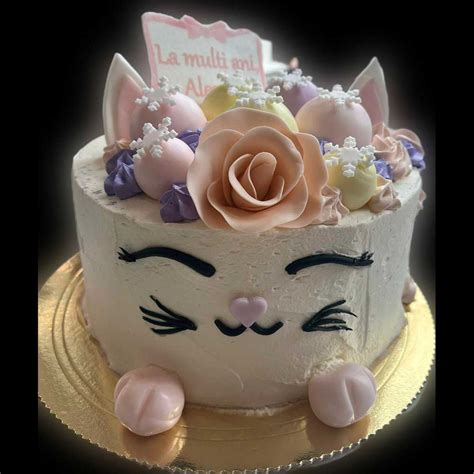 Tort personalizat pentru pediatru, cu elemente tematice și mesaj de mulțumire