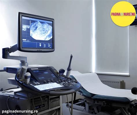 Ilustrație schematică a poziției pacientei și a sondei ecografului transvaginal.