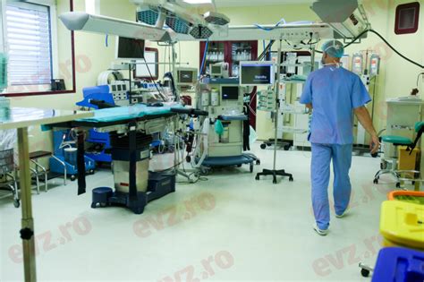 Ilustrație generică a unei săli de operație