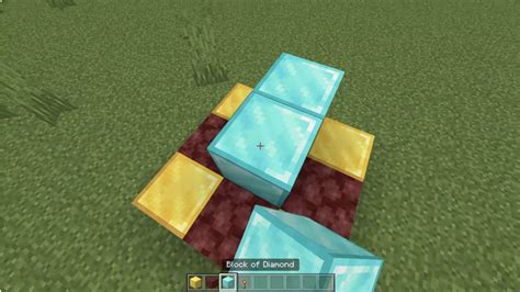 O ilustrație sau un screenshot care reprezintă Herobrine în Minecraft, cu accent pe ochii săi albi.