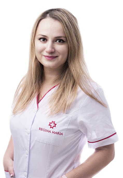 Fotografie a Dr. Alina Marin zâmbind și arătând profesionalism